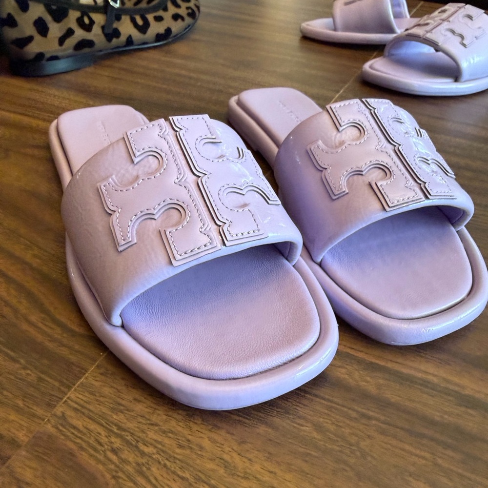 Tory Burch Lavender Leather Logo Slides – Size 5.5 - Picture 5 of 5